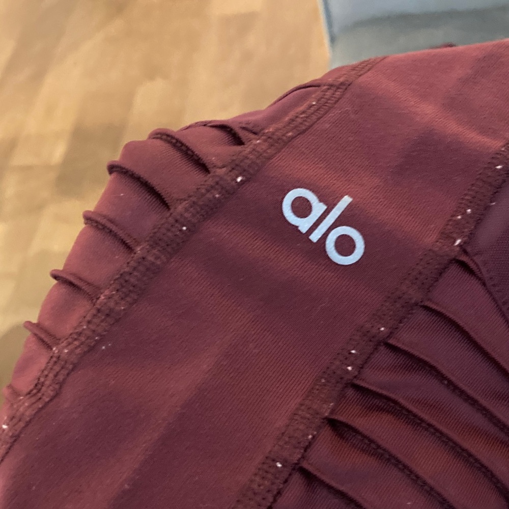 ALO Yoga Ribbed Panel Leggings in Burgundy - Picture 3 of 7